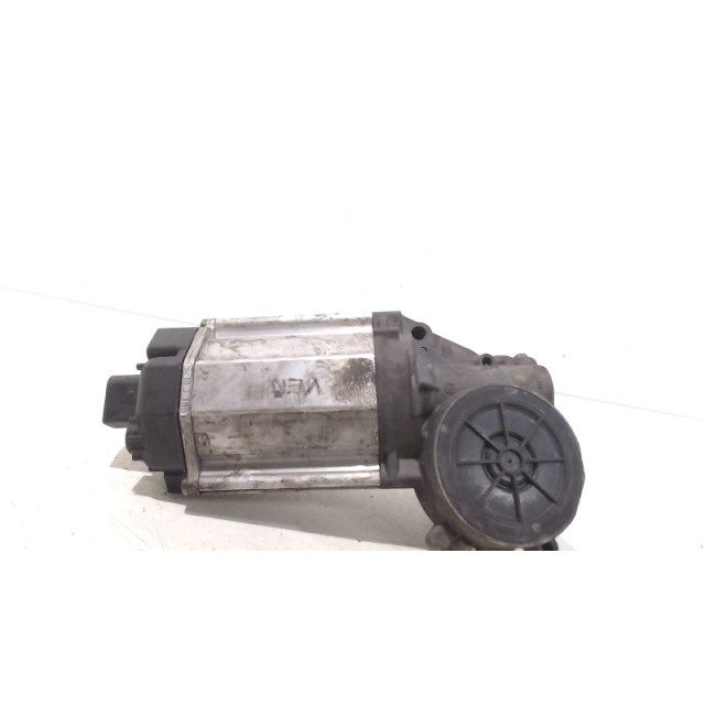 Stuurbekrachtiging pomp motor Volkswagen Jetta III (1K2) (2005 - 2010) Sedan 1.9 TDI (BLS)