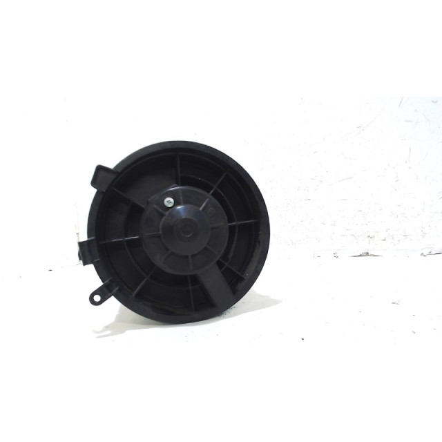 Kachel ventilator motor Nissan Qashqai (J10) (2010 - heden) SUV 2.0 16V 4x4 (MR20DE)