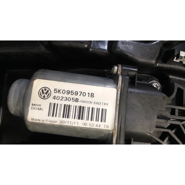 Raammechaniek elektrisch links voor Volkswagen Golf VI (5K1) (2008 - 2012) Hatchback 1.2 TSI BlueMotion (CBZB(Euro 5))