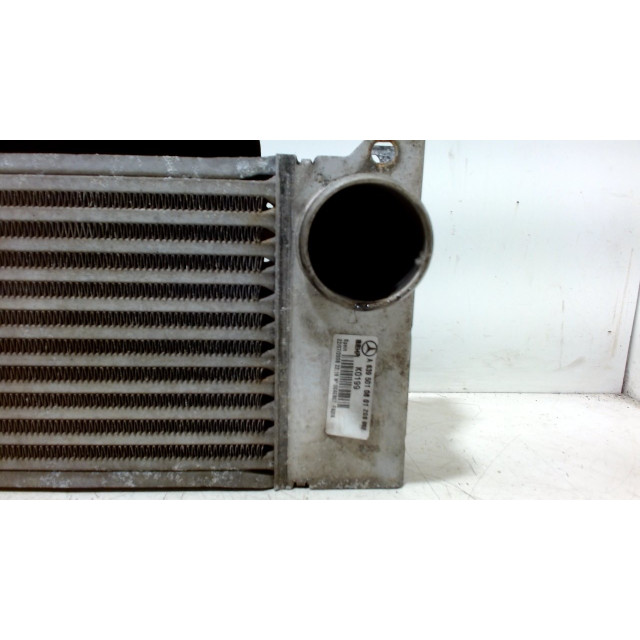 Intercooler radiateur Mercedes-Benz Vito (639.7) (2003 - 2014) Bus 2.2 115 CDI 16V (OM646.980)