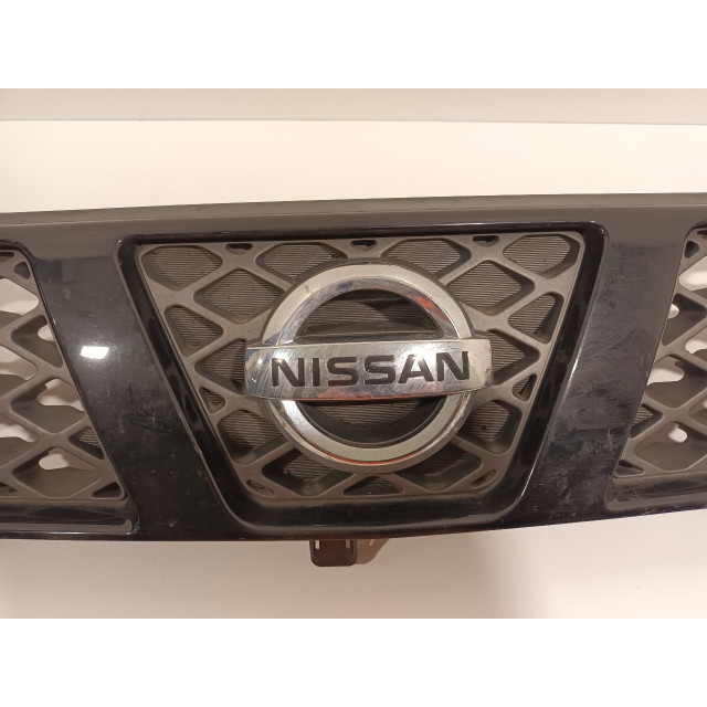Grille Nissan/Datsun X-Trail (T30) (2001 - 2013) SUV 2.0 16V 4x2 (QR20DE)