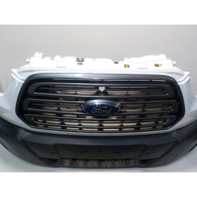 Bumper voor Ford Transit (2016 - heden) Van 2.0 TDCi 16V Eco Blue 105 (BJFA)