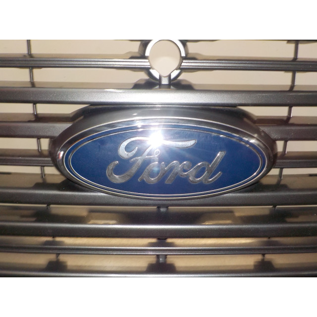 Bumper voor Ford Transit (2016 - heden) Van 2.0 TDCi 16V Eco Blue 105 (BJFA)