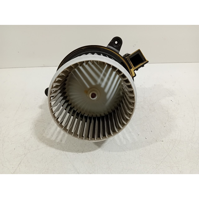 Kachel ventilator motor Alfa Romeo Stelvio (949) (2016 - heden) SUV 2.0 T 16V Veloce Q4 (55273835)