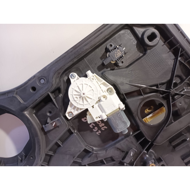 Raammechaniek elektrisch rechts achter Mercedes-Benz ML III (166) (2011 - 2015) SUV 3.0 ML-350 BlueTEC V6 24V 4-Matic (OM642.826)