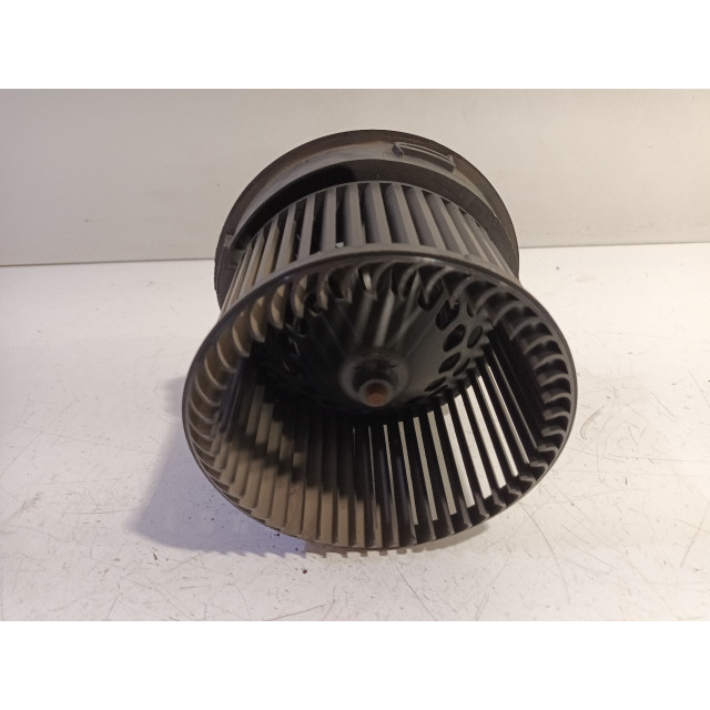 Kachel ventilator motor Peugeot 207 SW (WE/WU) (2007 - 2013) Combi 1.6 16V (EP6C(5FS))
