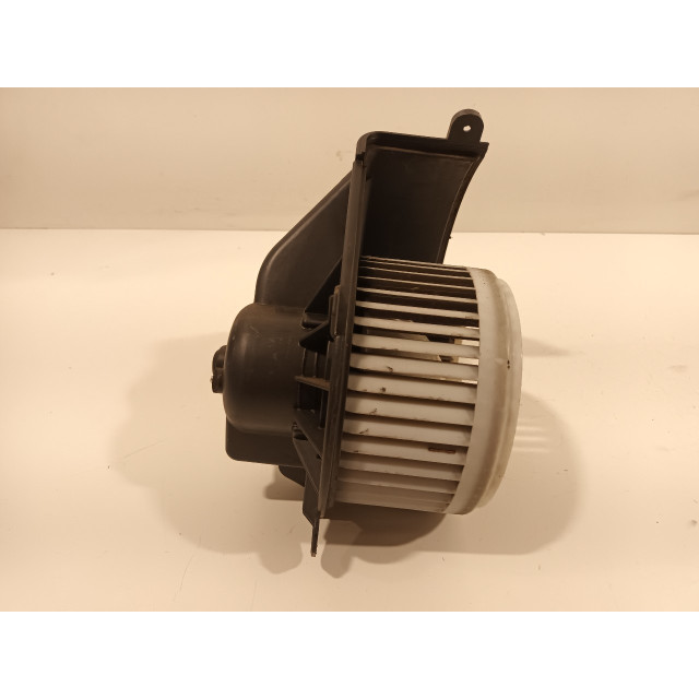 Kachel ventilator motor Opel Movano (2010 - 2016) Van 2.3 CDTi 16V FWD (M9T-870)