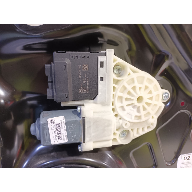 Raammechaniek elektrisch rechts achter Volkswagen Passat Variant (365) (2010 - 2014) Combi 1.4 TSI 16V (CAXA(Euro 5))