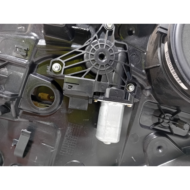 Raammechaniek elektrisch links achter Mercedes-Benz A (W176) (2015 - 2018) Hatchback 2.0 A-250 Turbo 16V (M270.920(Euro 6))