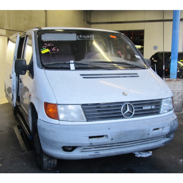 Knipperlicht rechts Mercedes-Benz Vito (638.0) (1996 - 1999) Van 2.3 108D (OM601.942)