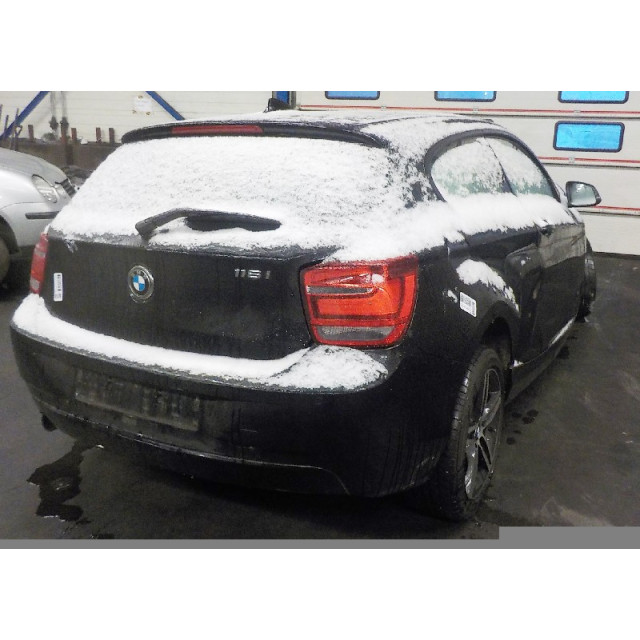 Radio bediening BMW 1 serie (F21) (2011 - 2015) Hatchback 3-drs 116i 1.6 16V (N13-B16A)