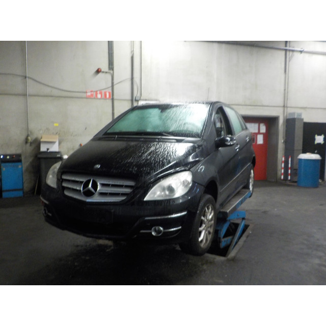 Abs pomp Mercedes-Benz B (W245/242) (2005 - 2011) Hatchback 2.0 B-180 CDI 16V (OM640.940(Euro 4))