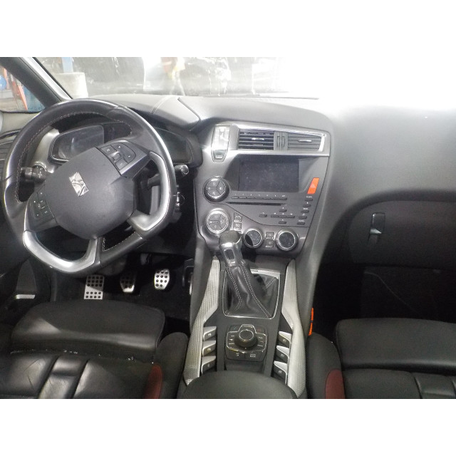 Cockpit Citroën DS5 (KD/KF) (2011 - 2015) Hatchback 5-drs 1.6 16V THP 200 (EP6CDTX(5FU))