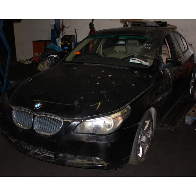 Voorgloei regeleenheid BMW 5 serie (E60) (2003 - 2010) Sedan 520i 24V (M54-B22(226S1))