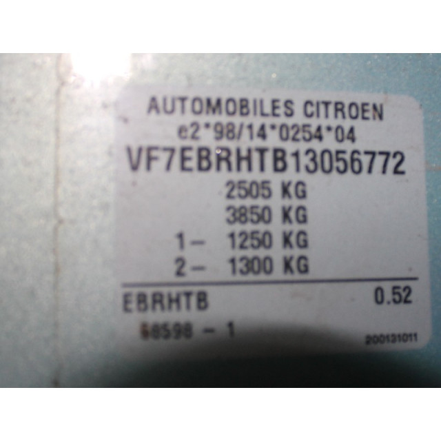 Remklauw rechts voor Citroën C8 (EA/EB) (2003 - 2007) MPV 2.0 HDi 16V (DW10ATED4(RHM))