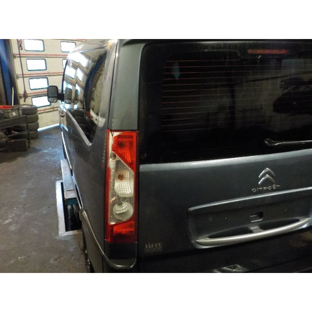 Remklauw rechts voor Citroën Jumpy (G9) (2010 - heden) MPV 2.0 HDiF 16V 163 (DW10CTED4/FAP(RHH))