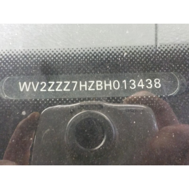 Wielnaaf links voor Volkswagen Multivan T5 (7E/7HC/7HF/7HM) (2009 - 2015) MPV 2.0 BiTDI DRF (CFCA(Euro 5))