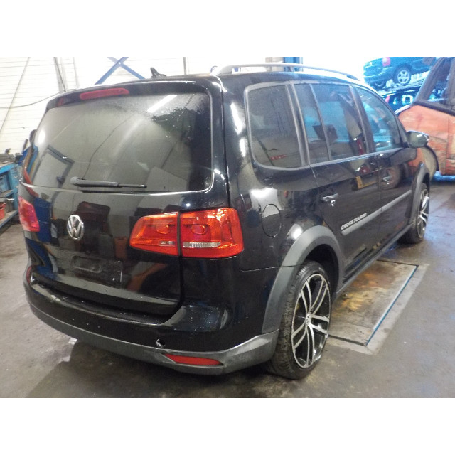 Veiligheidsgordel links achter Volkswagen Touran (1T3) (2010 - 2015) MPV 2.0 TDI 16V 170 (CFJA)