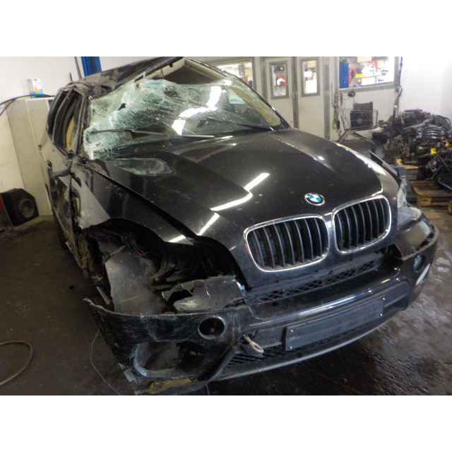 Remklauw links achter BMW X5 (E70) (2010 - 2013) SUV xDrive 35d 3.0 24V (N57-D30A)