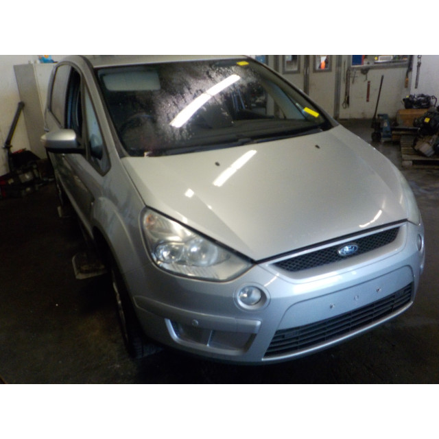 Remklauw rechts voor Ford S-Max (GBW) (2006 - 2014) MPV 2.0 TDCi 16V 140 (QXWA(Euro 4))