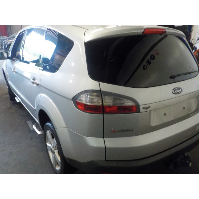 Remklauw rechts voor Ford S-Max (GBW) (2006 - 2014) MPV 2.0 TDCi 16V 140 (QXWA(Euro 4))