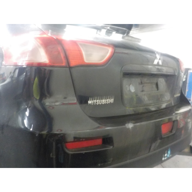 Remklauw links voor Mitsubishi Lancer Sportback (CX) (2008 - 2010) Hatchback 2.0 DI-D 16V (BWC)