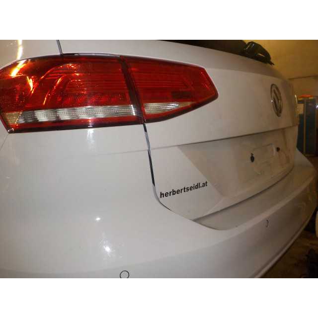 Bedieningspaneel kachel Volkswagen Passat Variant (3G5) (2014 - heden) Combi 2.0 TDI 16V 150 (CRLB)