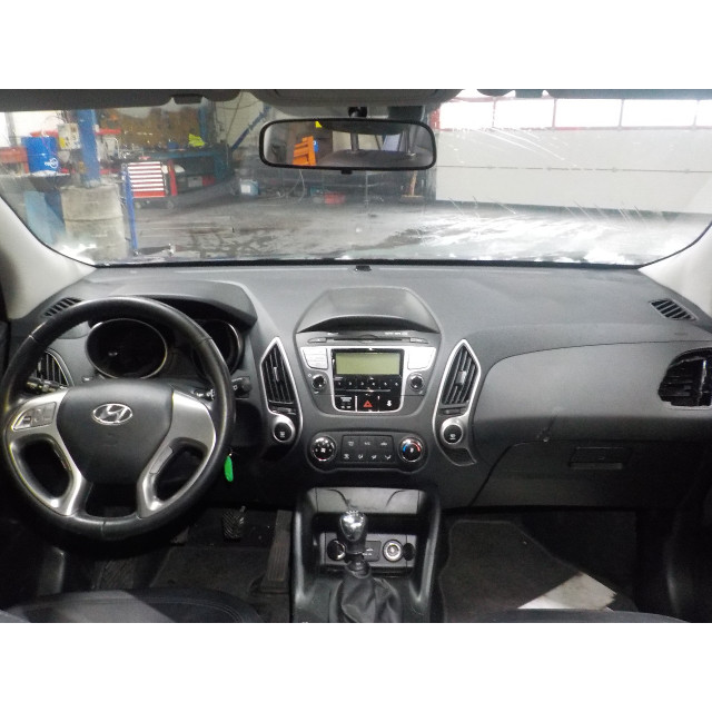 Airco pomp Hyundai iX35 (LM) (2010 - 2015) SUV 1.7 CRDi 16V (D4FD)