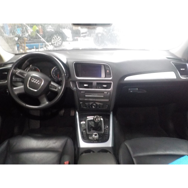 Navigatie display Audi Q5 (8RB) (2010 - heden) Q5 (8RB/RX) SUV 2.0 TDI 16V (CJCA)