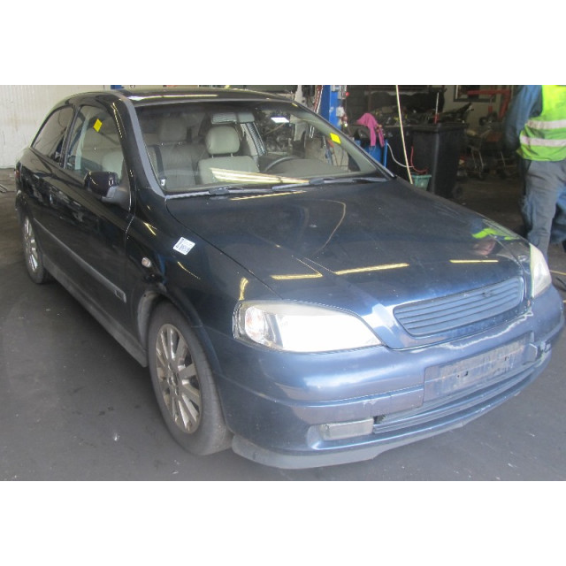 Ruitenwisserarm links voor Opel Astra G (F08/48) (1998 - 2005) Hatchback 1.6 16V (Z16XE(Euro 4))