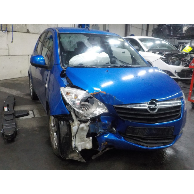 Bumperbalk achter Opel Agila (B) (2011 - 2015) MPV 1.0 12V (K10B)