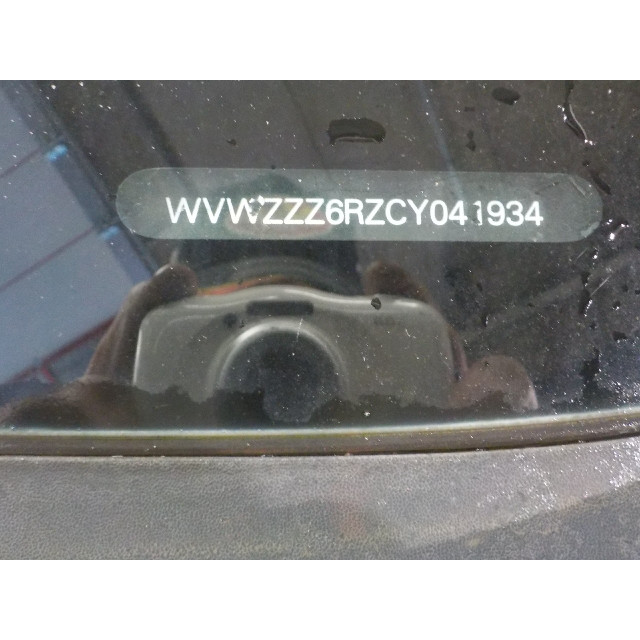 Raammechaniek links achter Volkswagen Polo V (6R) (2009 - 2014) Hatchback 1.2 TDI 12V BlueMotion (CFWA(Euro 5))
