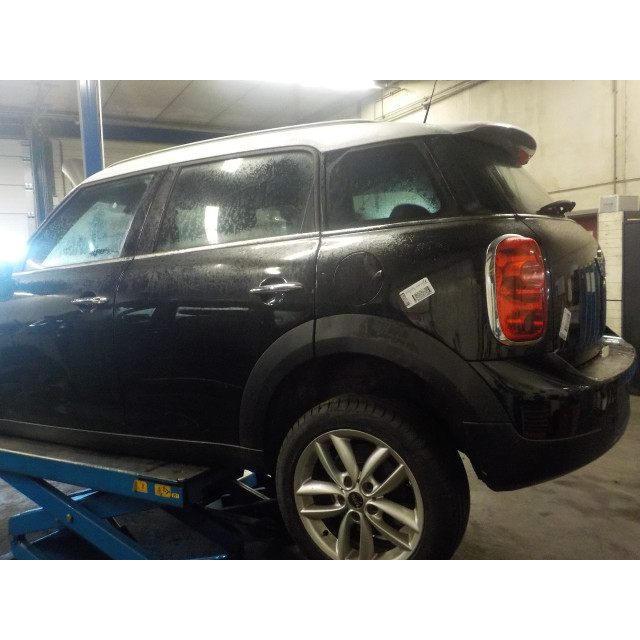 Remklauw rechts voor Mini Countryman (R60) (2010 - 2016) SUV 1.6 Cooper D (N47-C16A)