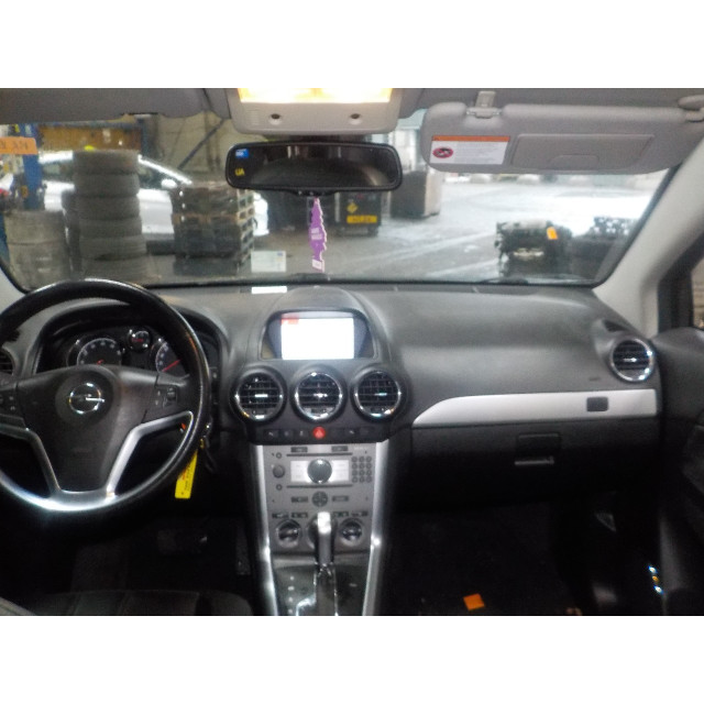 Koelventilatormotor Opel Antara (LA6) (2010 - 2015) SUV 2.4 16V 4x2 (A24XE)