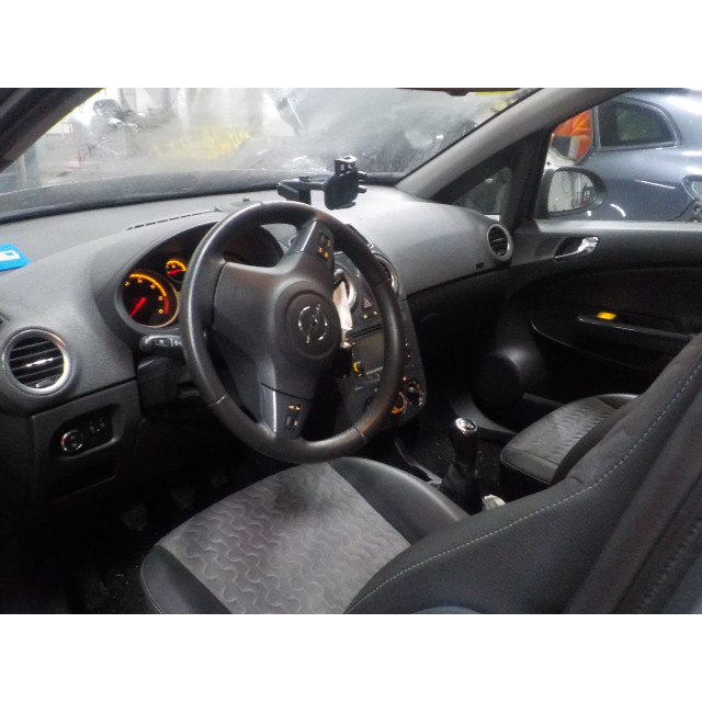 Kachelweerstand Opel Corsa D (2010 - 2014) Hatchback 1.3 CDTi 16V ecoFLEX (A13DTE(Euro 5))