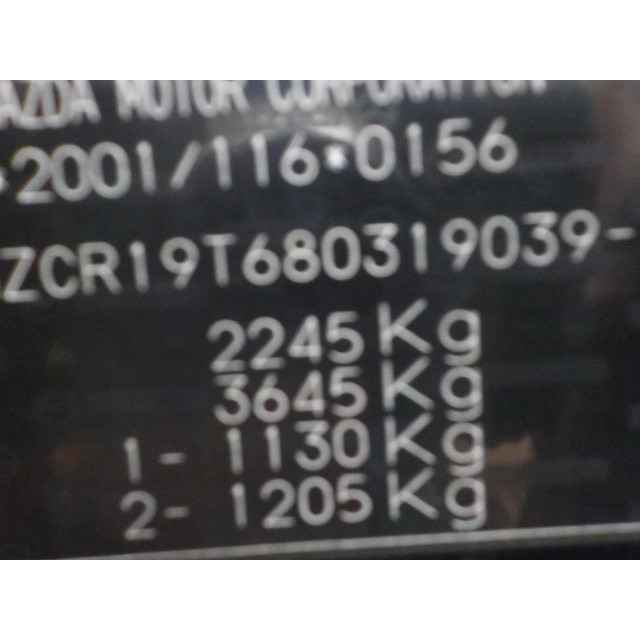 Remklauw rechts achter Mazda 5 (CR19) (2005 - 2010) MPV 2.0 CiDT 16V Normal Power (MZR-CD)