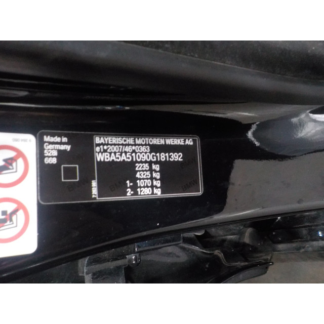 Slot mechaniek kofferdeksel achterklep elektrisch BMW 5 serie (F10) (2011 - 2016) Sedan 528i 16V (N20-B20A)