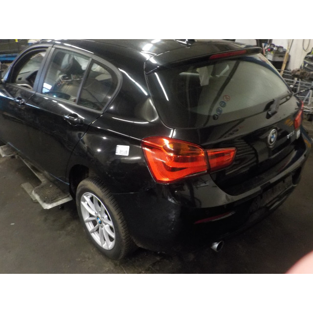 Bedieningspaneel kachel BMW 1 serie (F20) (2015 - 2019) Hatchback 5-drs 116d 1.5 12V TwinPower (B37-D15A)