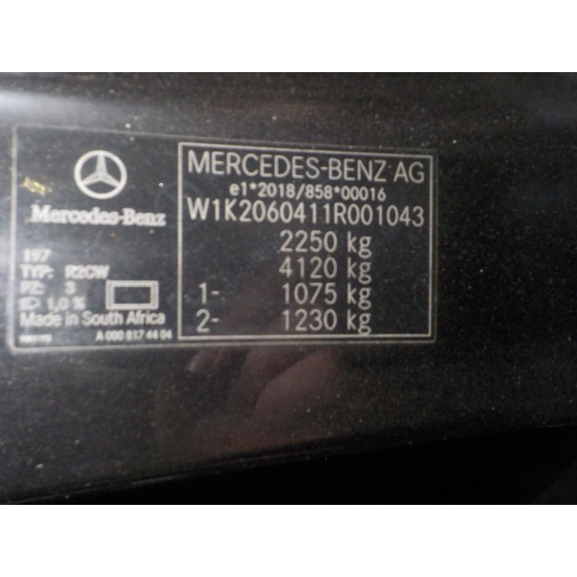 Luchtrooster Mercedes-Benz C (W206) (2021 - heden) Sedan C-180 1.5 EQ Boost (A0001E28C-180 1.5 EQ Boost)