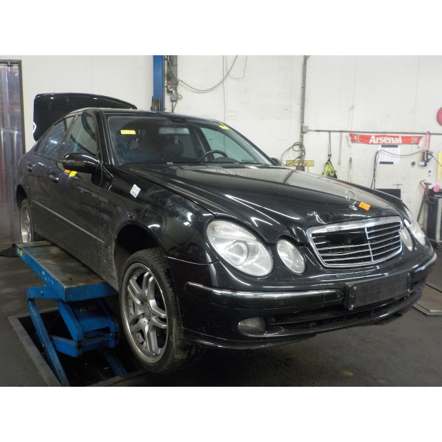Veiligheidsgordel links voor Mercedes-Benz E (W211) (2006 - 2008) Sedan 4.0 E-420 CDI 32V (OM629.910)