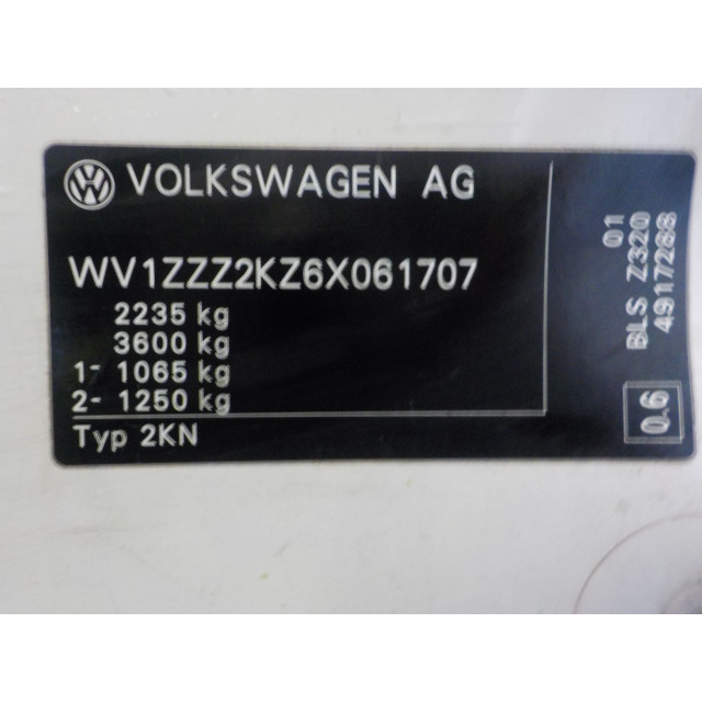 Voorfront slotplaat Volkswagen Caddy III (2KA/2KH/2CA/2CH) (2004 - 2010) Van 1.9 TDI (BLS)